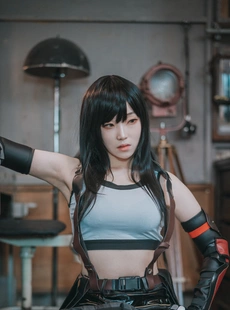 Bambi 78 DJAWA Tifa Lockhart Final Fantasy Version A